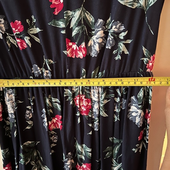 Banana Republic - Picture 5 of 5